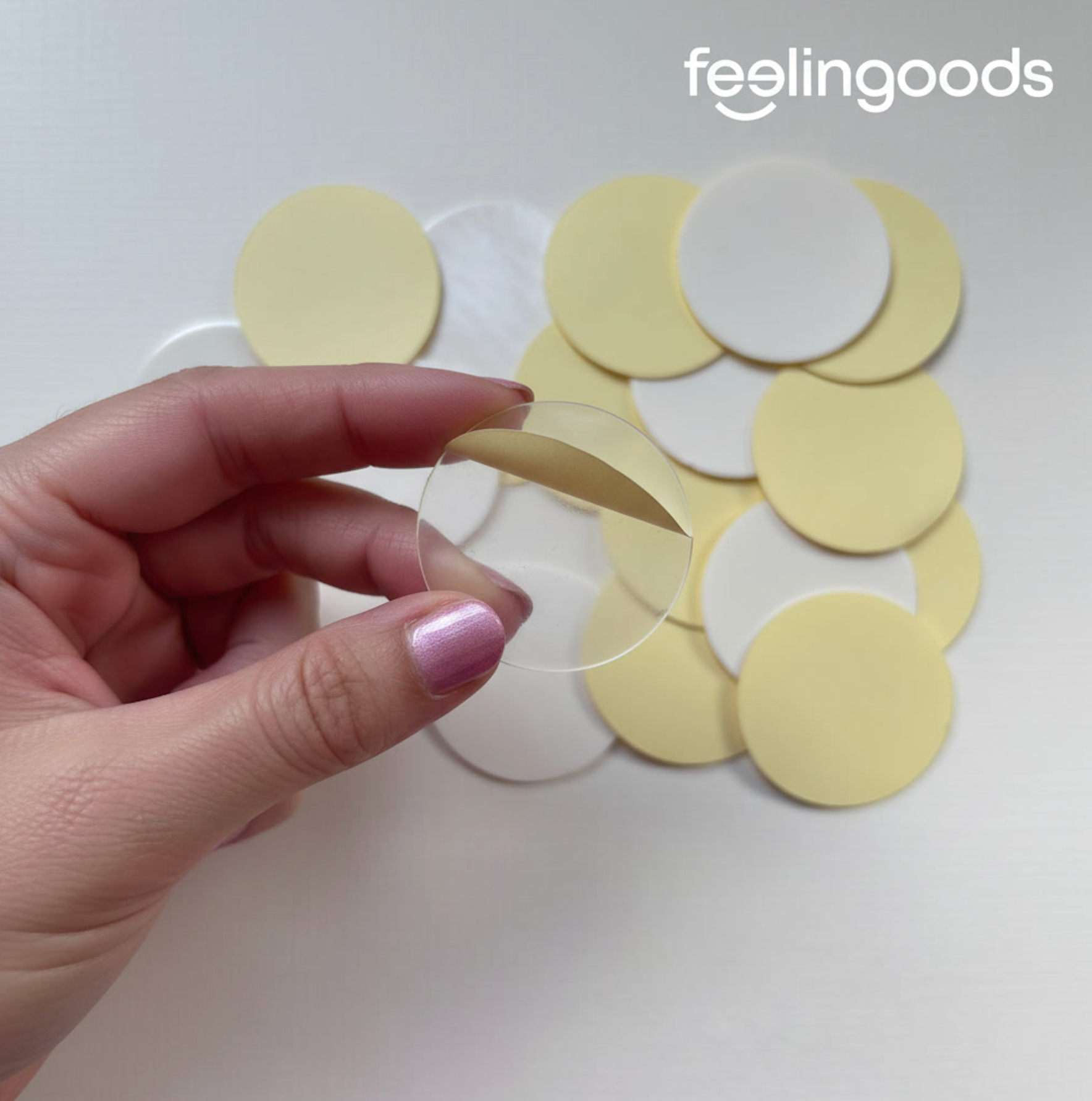 Nano Tape Dots - 5 cm doorsnede - Dubbelzijdige Montagetape Transparant | Extra Sterk | Verwijderbaar Zonder Lijmresten | Voor Tegels, Wanddecoratie, Hout, Glas | 20 stuks